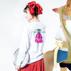 シンクロ加速しんごちゃんネルのトラベラー前後 Long Sleeve T-Shirt :model wear (back, sleeve)