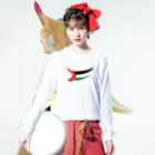 松や SUZURI店のPALESTINE FLAG Long Sleeve T-Shirt :model wear (front)