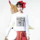 モスクワノマンボウのソフトクリーム猫 ロングスリーブTシャツの着用イメージ(表面)