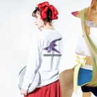 LalaHangeulのGhost Shark バックプリント Long Sleeve T-Shirt :model wear (back, sleeve)
