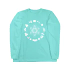 Metatron’s Cube Cosmosの 優雅さとシンプルさを纏ったメタトロンキューブと白い花のリース 】 Long Sleeve T-Shirt