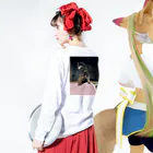 オシャレ疲れの押すなよ！絶対押すなよ！ Long Sleeve T-Shirt :model wear (back, sleeve)