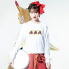 🔥カワイイは激辛🔥【HABANERO PANCAKE|ハバネロパンケーキ】の中華的・交货（チャイニーズフード・デリバリー） ロングスリーブTシャツの着用イメージ(表面)