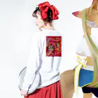 Loob Art Galleryのみんなで踊ろう ロングスリーブTシャツの着用イメージ(裏面・袖部分)