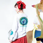 LUNASALA(ルナサラ)の虹龍親子LUNASALAスペシャルバージョン ロングスリーブTシャツの着用イメージ(裏面・袖部分)