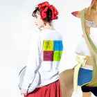 Okimonoの4色の草餅 ロングスリーブTシャツの着用イメージ(裏面・袖部分)