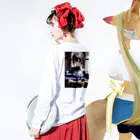 風香る日向の沈黙 Long Sleeve T-Shirt :model wear (back, sleeve)