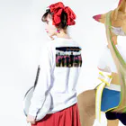 mrアキの増殖 ロングスリーブTシャツの着用イメージ(裏面・袖部分)