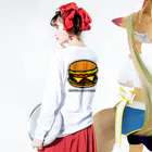 ChRiSUMAのChRiSUMA FOOD FIGHTER ロングスリーブTシャツの着用イメージ(裏面・袖部分)