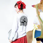 釣りと魚と男と女の淡色系 長袖Tシャツ ロングスリーブTシャツの着用イメージ(裏面・袖部分)