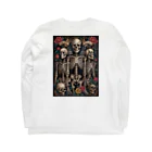 Skull sectionのドクロと薔薇 ロングスリーブTシャツの裏面