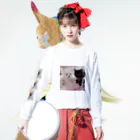 いぬのひとんちのいぬとねこ Long Sleeve T-Shirt :model wear (front)