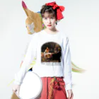 MUGEN ARTのシャロットの女（シャロット姫）　The Lady of Shalott　ジョン・ウィリアム・ウォーターハウス Long Sleeve T-Shirt :model wear (front)