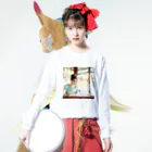 MistyStarkの日本人女性カフェ Long Sleeve T-Shirt :model wear (front)