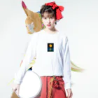赤い鳥居の満月と岐阜城 ロングスリーブTシャツの着用イメージ(表面)