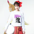 RainbowFam Plusの猫先輩 ロングスリーブTシャツの着用イメージ(表面)