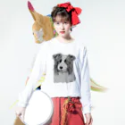 greetenのボーダーコリー　アート犬モノクロ ロングスリーブTシャツの着用イメージ(表面)