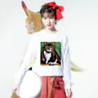 Ppit8のどっしりかまえる猫ちゃん Long Sleeve T-Shirt :model wear (front)