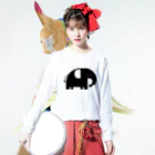 オ ザ むのANIMALシリーズ　ぞう Long Sleeve T-Shirt :model wear (front)