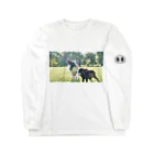 ごまみるくといっしょ🐷🐷💕のごまみるく。公園にて Long Sleeve T-Shirt