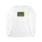 アイメイエンドの謎のコンクリート建造物と生い茂る植物 Long Sleeve T-Shirt