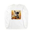 DeenaDeeのAutumn Curiosity: Chihuahua & Mug Magic 秋の好奇心: チワワとマグカップ ロングスリーブTシャツ