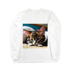 anagram12の見つめる子猫 ロングスリーブTシャツ