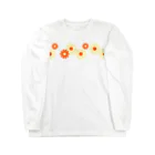 kazeou（風王）のレトロ風花(8枚)黄・オレンジ ロングスリーブTシャツ