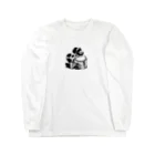 音楽ルー106の音楽を聴く女の人 Long Sleeve T-Shirt