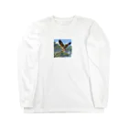 ganeshaの空中でバランスを保っているタカ Long Sleeve T-Shirt