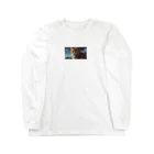 ADOのこちらを見つめる猫 Long Sleeve T-Shirt