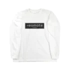 eomoteのeomoteのシンプルなロゴ（背景文字）が入った長袖Ｔシャツ（白） Long Sleeve T-Shirt