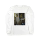 Art Baseのヴァージナルの前に立つ女 / フェルメール (Young woman standing at a virginal - 1672) Long Sleeve T-Shirt