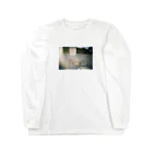 kiwiwiwiiの意味深そうなイス（フィルム） Long Sleeve T-Shirt