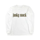 SNACKSのJUNKY SNACK　002（横） ロングスリーブTシャツ