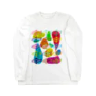  むきむき   地球生活の魚の冬休み Long Sleeve T-Shirt