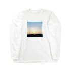 今日も酒がうめえの夕焼けと飛行機雲 Long Sleeve T-Shirt