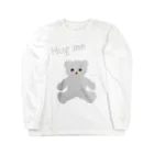 cocoartの雑貨屋さんの【Hug me】（白くま） ロングスリーブTシャツ