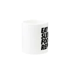 ソルグラフィコ(社員)のEAT SLEEP FOOTBALL REPEAT Mug :other side of the handle