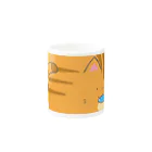 もふもふ堂のお魚加えたキュートなトラネコにゃグカップ Mug :other side of the handle