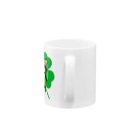 猫の隠れ家の四つ葉印の化け狸ちゃん Mug :handle