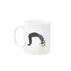 たばこカプセルのブリッジする男 Mug :left side of the handle