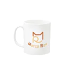 SHOP W　SUZURI店の猫の丸い背中（チャトラ） マグカップ Mug :left side of the handle