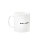 y.nyanmo やよにゃんもの楽器を弾く猫　カラー　食器 Mug :left side of the handle