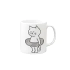 KAWAGOE GRAPHICSのプールが苦手な猫 Mug :right side of the handle