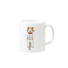 フラっとみやび舎　SUZURI店のねこさんシリーズ2　あおむけ寝猫 Mug :right side of the handle