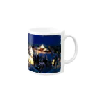 Shop imuhataのサンタの住む村 Mug :right side of the handle