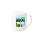 ホワイトブルー　フォロバ💯のLARAaマグカップ Mug :right side of the handle