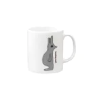 吠える動物の吠えるオオカミ Mug :right side of the handle