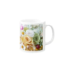 meke flowersのレモンイエローとアップルグリーン Mug :right side of the handle